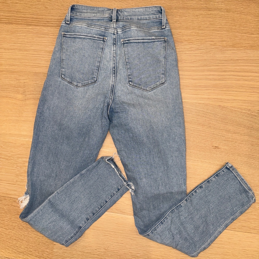 Abercrombie CURVE LOVE High Rise Super Skinny Ankle Jean - Picture 3 of 3